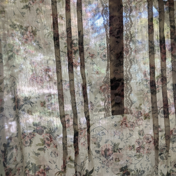 LOVE SQUARED flowy yellow floral top XS - Picture 4 of 4